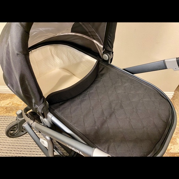 UPPAbaby Vista stroller SOLD ON Ⓜ️ - Picture 7 of 8